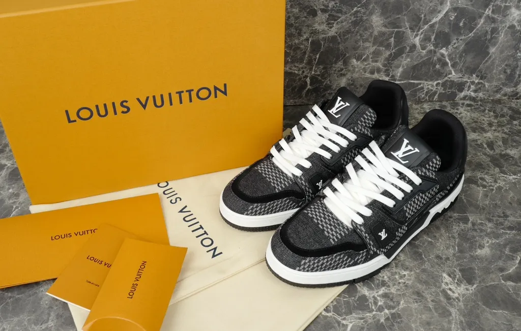 Louis Vuitton Shoe 